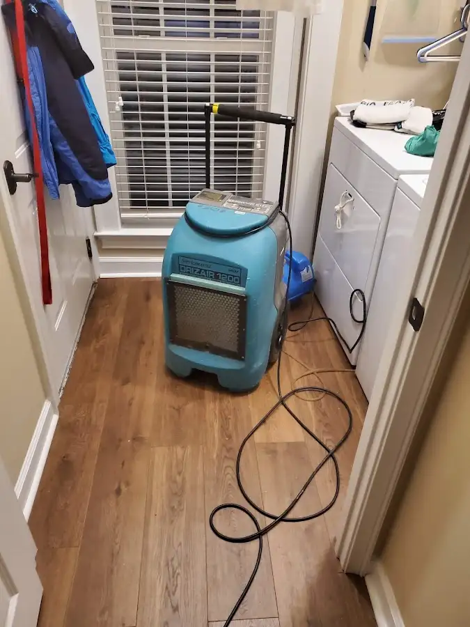 Commercial dehumidifier deployed for Flood Damage Cleanup in Niagara