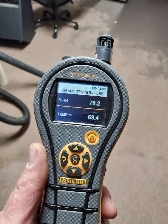 Moisture meter humidity assessment for Mold Remediation & Removal in Niagara